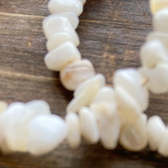 AGATE STATEMENT MEDIUM HOOPS - Picture 6 of 9